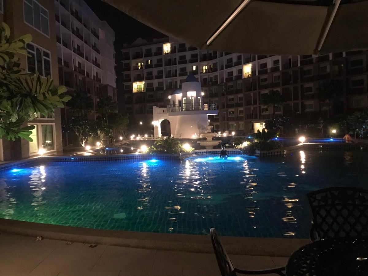 Arcadia Beach Continental Pattaya Exterior photo